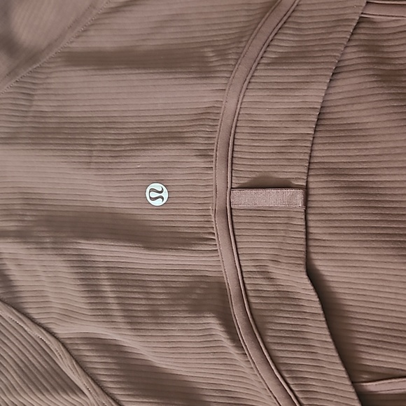 Lululemon Defined Cropped Jacket Ribbed Nulu - Size 10 - Picture 9 of 13